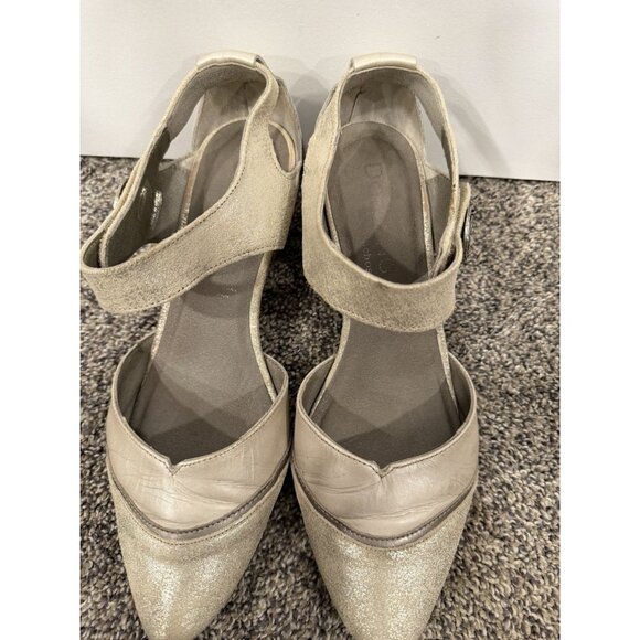 DORKING Ladies Mini Heeled Shoes Size 39 EUC - Picture 2 of 5